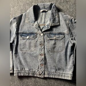 1511 Inc Women's Light Blue Denim Jean Trucker Jacket    Size L  21” Pit To Pit